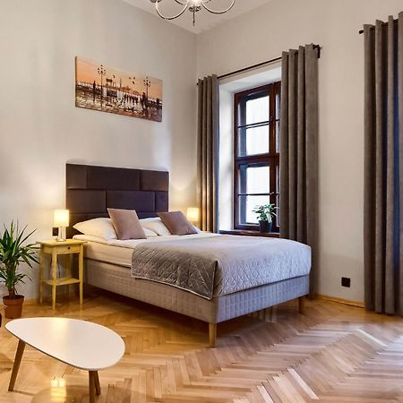 Comfortable Apartments In The Old Town Of Krasków Exteriör bild