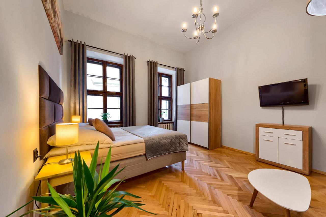 Comfortable Apartments In The Old Town Of Krasków Exteriör bild